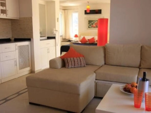 Tropical  Deluxe Suites