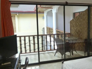 Alona Vida Beach Resort