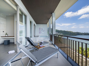 Cape Sienna Gourmet Hotel & Villas