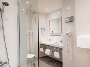 Kaijoo Hotel by HappyCulture