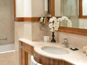 Отель Starhotels Anderson