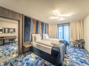 Отель Wellton Riverside Spa 