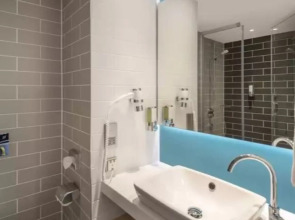 Premier Inn Cologne City Sud Hotel