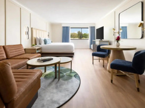 The Anza - A Calabasas Hotel