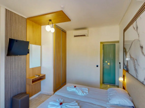 Chrispy Beach Resort