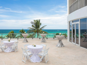 DoubleTree Resort & Spa by Hilton Ocean Point-N. Miami Beach