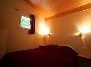 Moulin des Sandaux Village