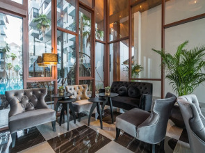 Palmyrah Surin Beach Residence