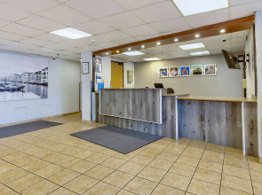 Motel 6 Milwaukee, WI - Glendale