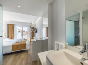 Welikehotel Triton Beach