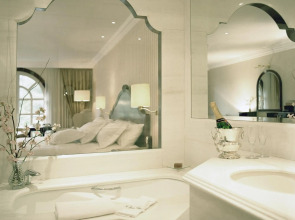 The Green Park Hotel