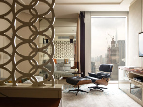 Jumeirah Emirates Towers Dubai