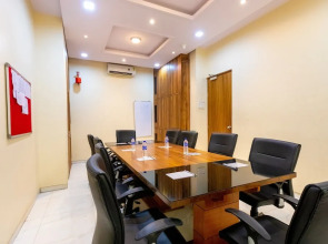 Hotel Apex International