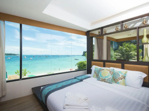 Phi Phi Nice Beach Hotel Hip