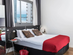 Sea Side by Zvieli Hotels