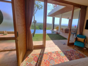 Uluwatu Sunset Hills