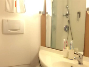 Hanting Guangzhou Baiyun Station Huangshi West Rd