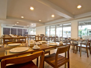 Sunshine Hotel And Residences