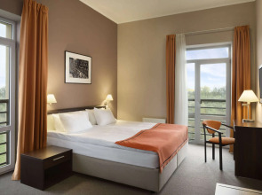 Отель Ramada by Wyndham Львов