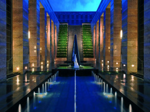 Grand Hyatt Mumbai Hotel and Serviced Apartments