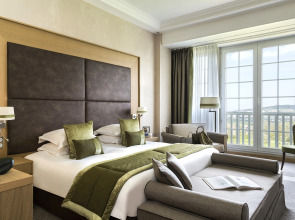 Hôtel Barrière L'Hôtel du Golf Deauville