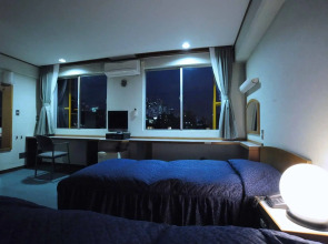 Отель Tokyo Business