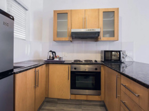 Airport Inn and Suites