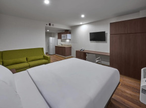 Extended Suites Tijuana Macroplaza