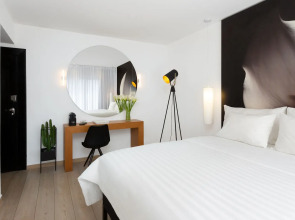 The Savoy Tel-Aviv, Sea Side