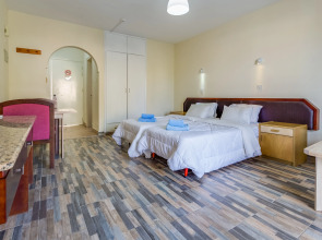 Antonis G. Hotel Apartments