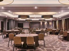 DoubleTree by Hilton London - Ealing Hotel