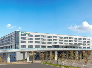 Holiday Inn Shanghai Pudong Airport by IHG