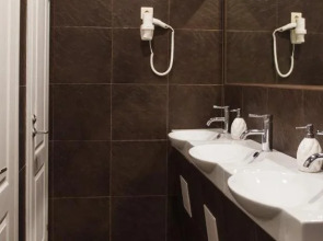 Capsule Hotel InterQUBE Chistye Prudy