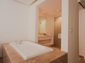 Antera Hotel & Residences