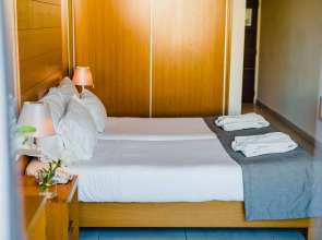 Napa Plaza Hotel - Adults Only