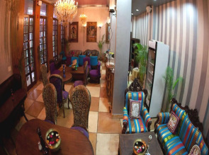 Jyoti Mahal A Royal Heritage Hotel - 5 Mins from New Delhi Railway station & 2Mins From Metro