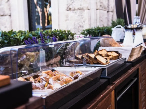 TH Roma - Carpegna Palace