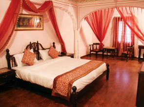 WelcomHeritage Traditional Haveli