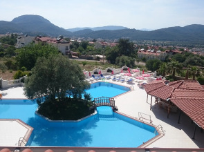 Sunshine Holiday Resort