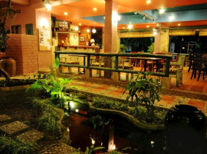 Casa Brazil Homestay & Gallery