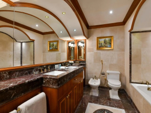 Al Aziziyah Boutique Hotel By The Torch