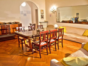 B&B I Am Here Central Station