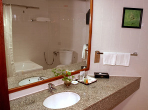 Rainbow Paradise Beach Resort