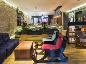 Nice Way Porto Hostel