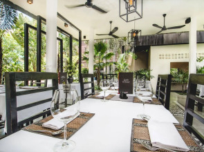 Mulberry Boutique Hotel