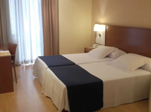 Отель RH Sorolla Centro