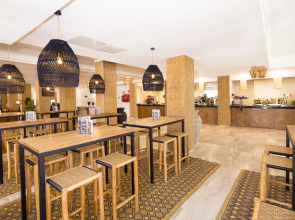 FERGUS Style Bahamas