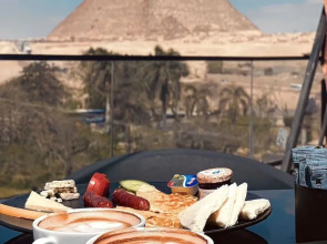 Shadow Pyramids View INN