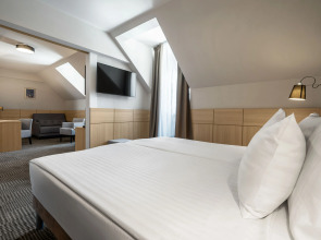 Отель Wellton Centrum Hotel & Spa