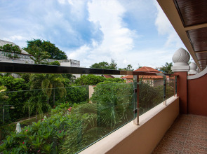 Karon Sea Sands Resort